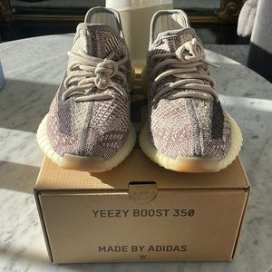 Yeezy Boost 350 V2 Zyon Size US 6